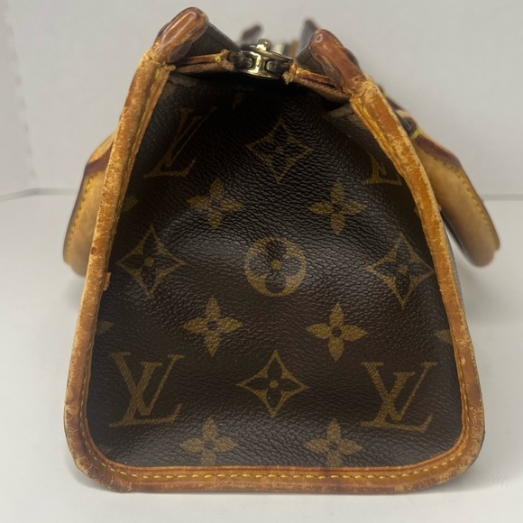 Louis Vuitton Monogram Popincourt Handbag/Purse | PRELOVED 🤎👜 - Picture 2 of 15
